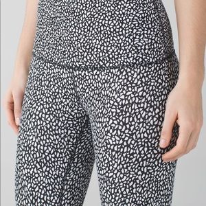 Lululemon Miss Mosaic Black Leggings Wunder Under